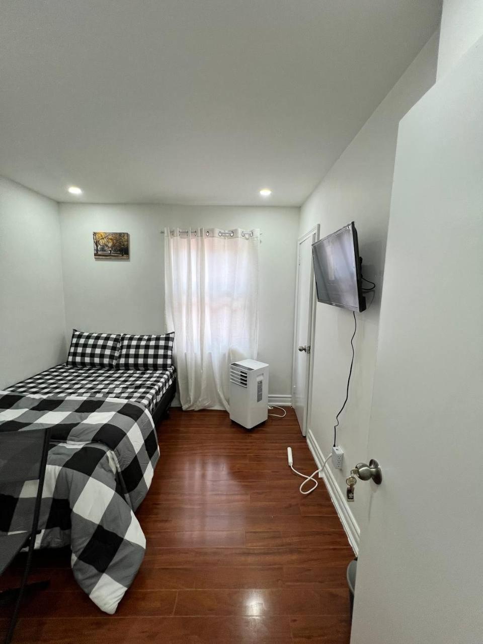 #1 Convvy-Nient Residence! Toronto Exterior foto